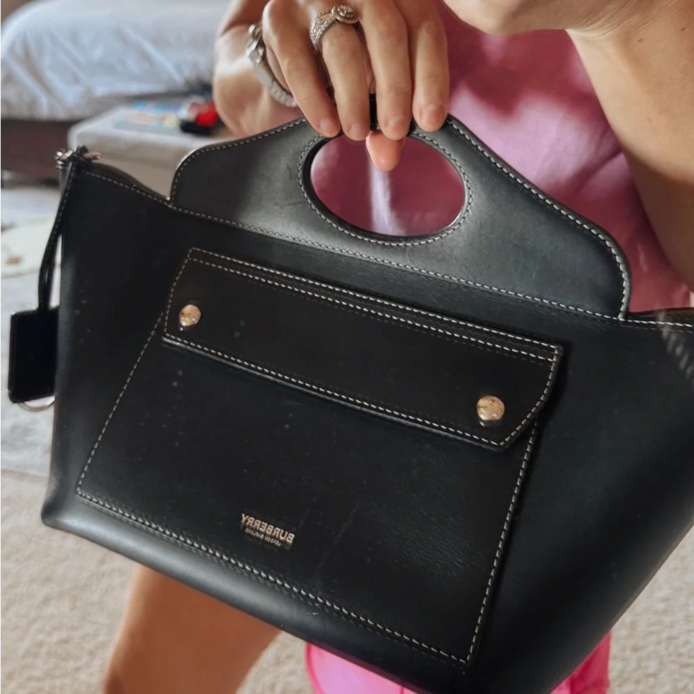 SOLD❗️❗️FIRM! Burberry Black Leather Soft Pocket Top Handle Crossbody Stitch - Picture 12 of 16